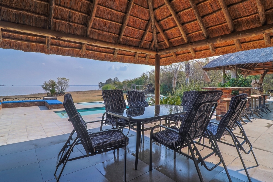 8 Bedroom Property for Sale in Oranjeville Free State